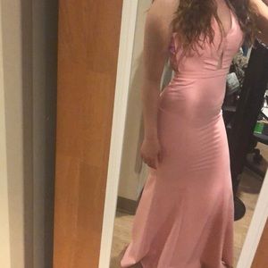 Long sleeveless dress